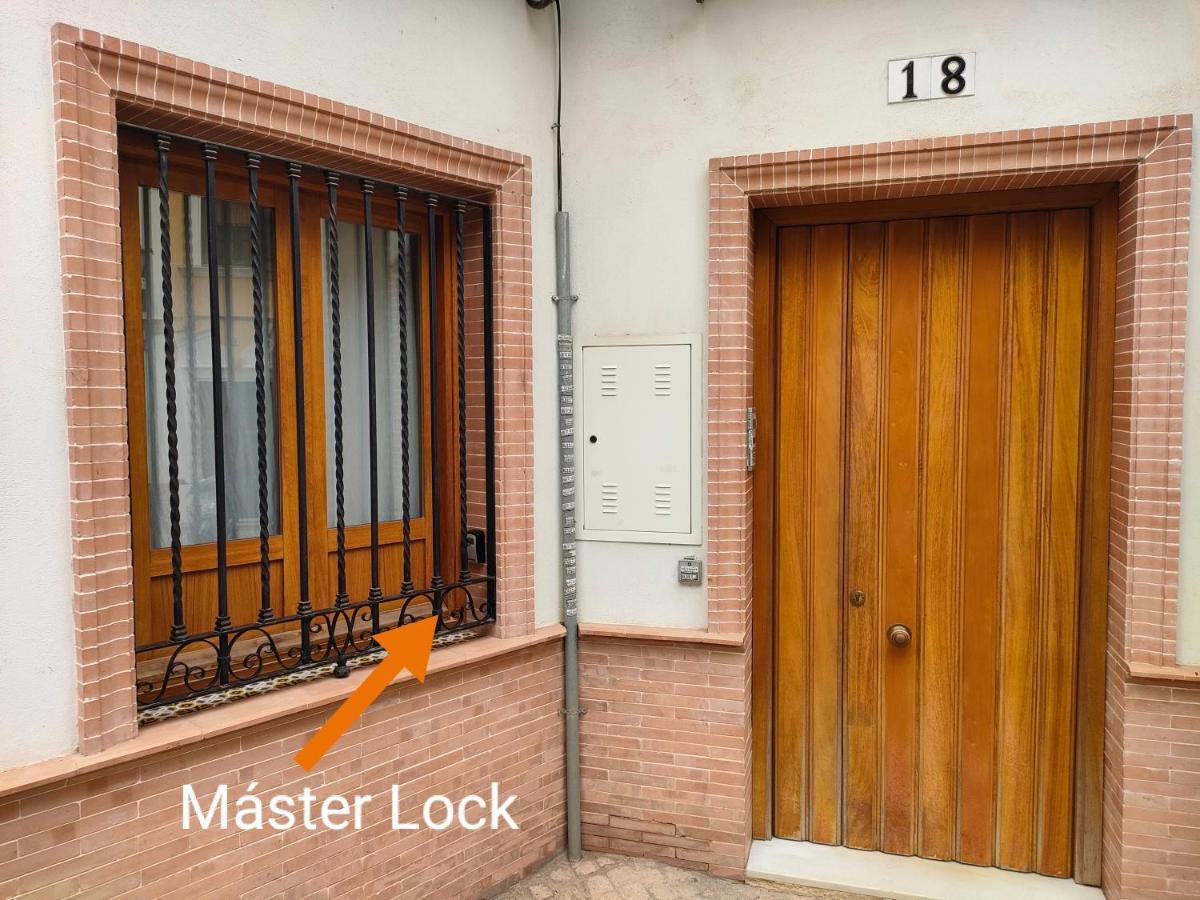 Descubrehome Postigo Inner Patio Севилья Экстерьер фото