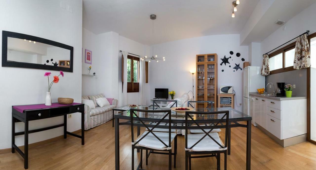 Descubrehome Postigo Inner Patio Севилья Экстерьер фото